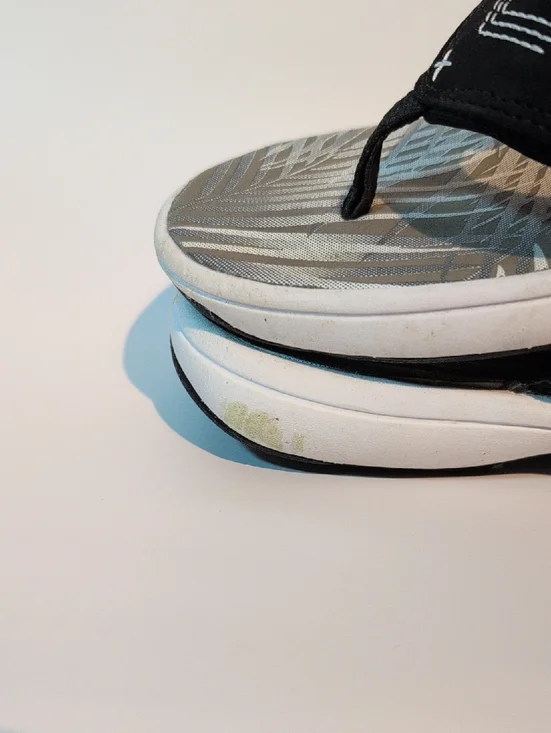 Flip Flops - Picture 3 of 8